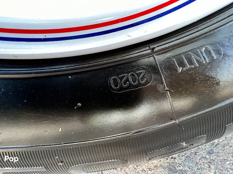 Slide: The Image of Scarab 255 SE Platinum 2017 - 13089622