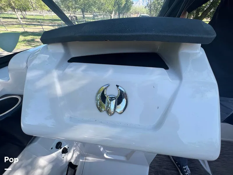 Slide: The Image of Scarab 255 SE Platinum 2017 - 13089627