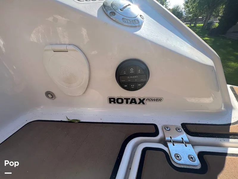 Slide: The Image of Stereo Controls - 13089648