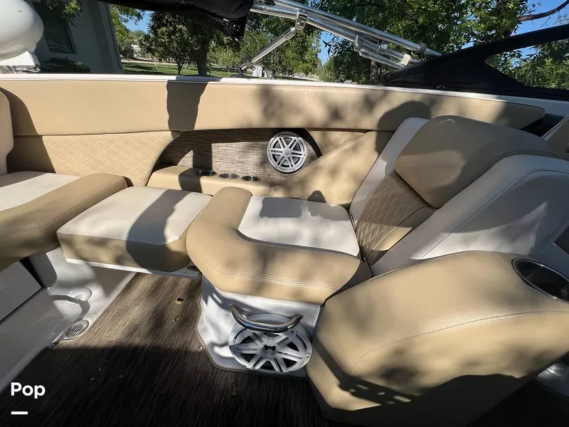 Slide: The Image of Scarab 255 SE Platinum 2017 - 13089657