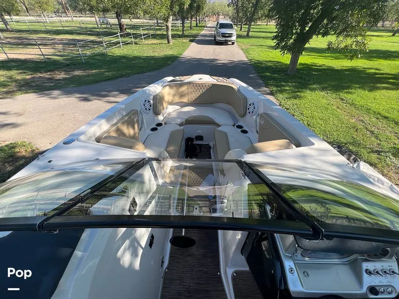 Slide: The Image of Scarab 255 SE Platinum 2017 - 13089701