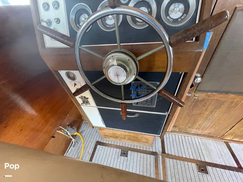 Slide: The Image of Chris-Craft 34 Constellation 1965 - 9925516