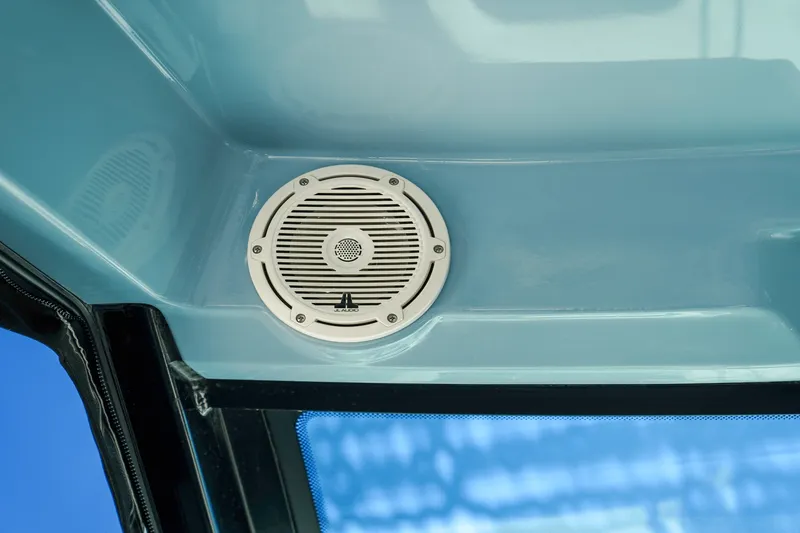 Slide: The Image of Boston Whaler 285 Conquest 2025 - 39