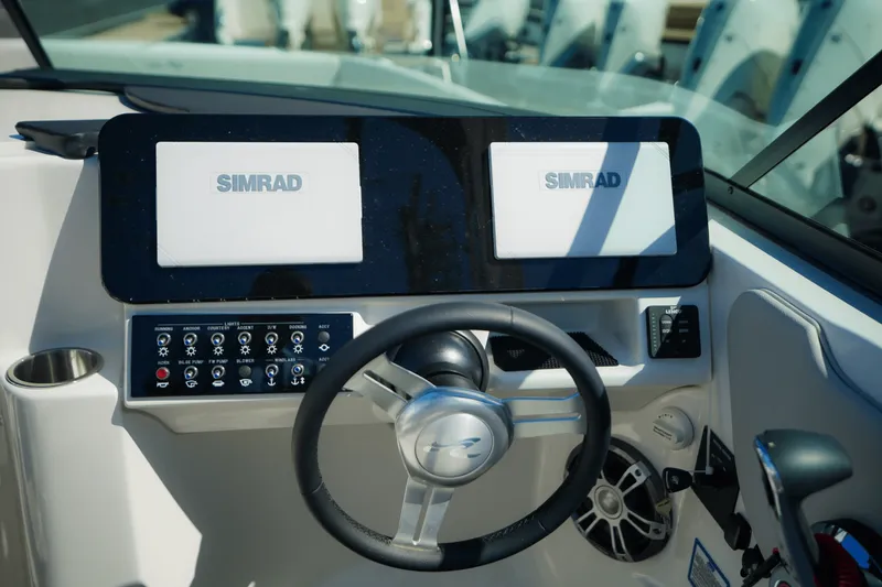 Slide: The Image of Sea Ray SDX 270 Outboard 2025 - 26