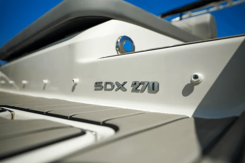 Slide: The Image of Sea Ray SDX 270 Outboard 2025 - 6