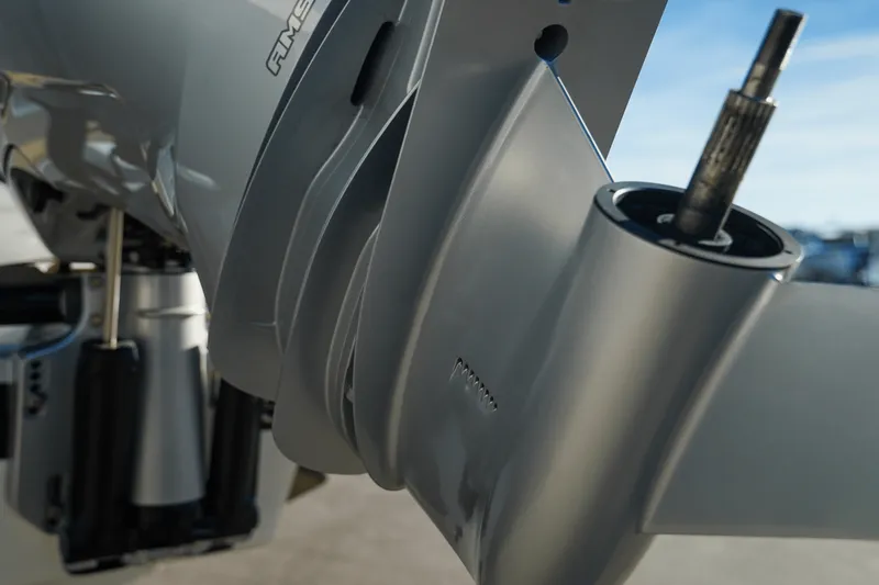 Slide: The Image of Sea Ray SDX 290 Outboard 2025 - 12