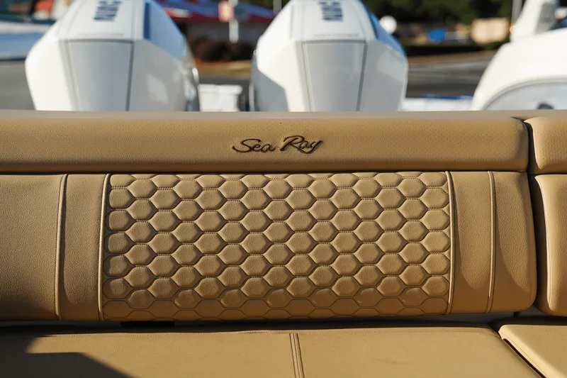 Slide: The Image of Sea Ray SDX 290 Outboard 2025 - 26