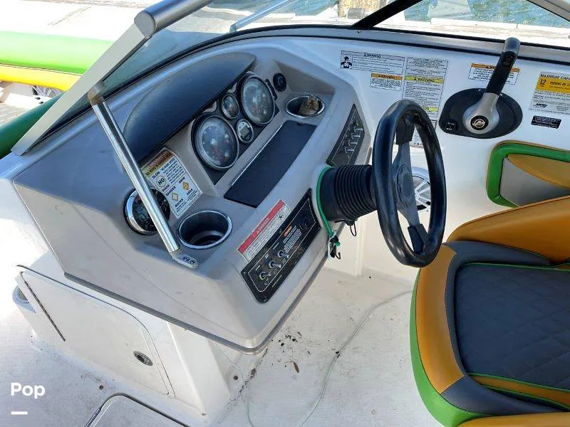 Slide: The Image of Bayliner 215 DB 2014 - 9547484