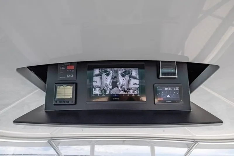 Slide: The Image of Viking 58 Convertible 2025 - 18