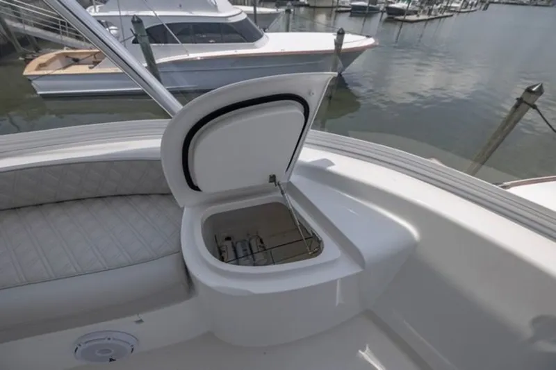 Slide: The Image of Viking 58 Convertible 2025 - 23