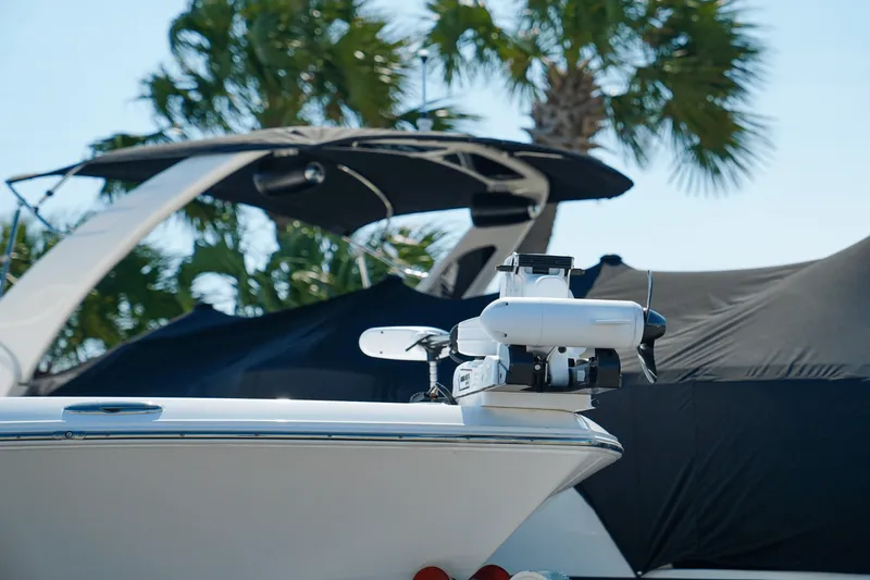 Slide: The Image of Caymas 281 HB TWIN 2025 - 2