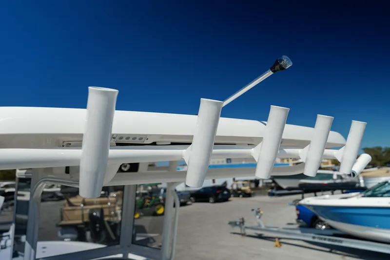 Slide: The Image of Caymas 281 HB TWIN 2025 - 31