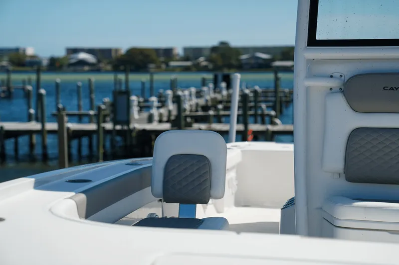 Slide: The Image of Caymas 281 HB TWIN 2025 - 7