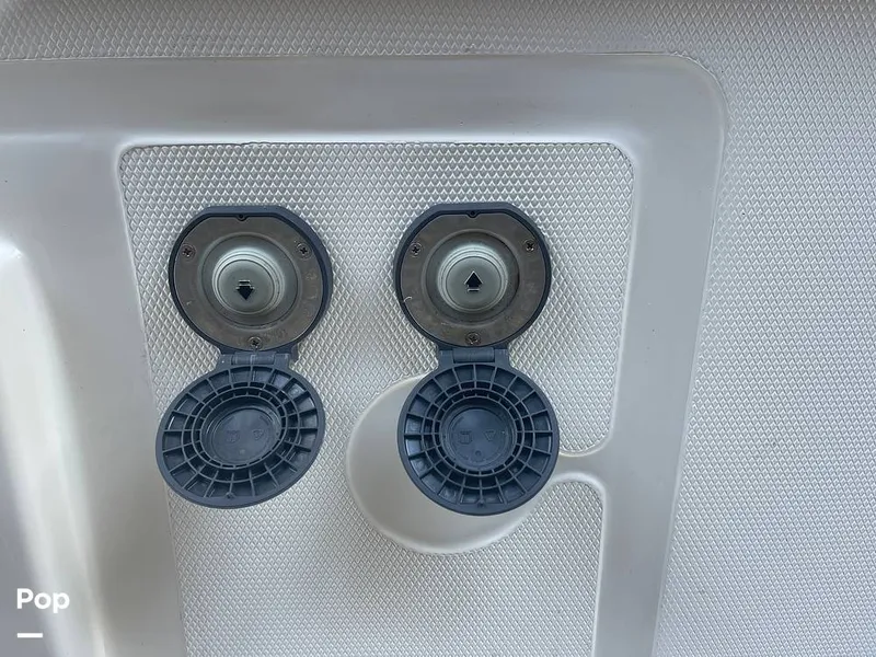 Slide: The Image of Anchor Locker - 9733403