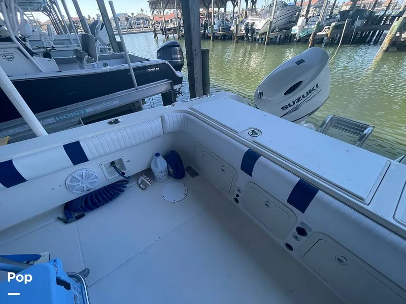 Slide: The Image of Captains Seat - 9733304