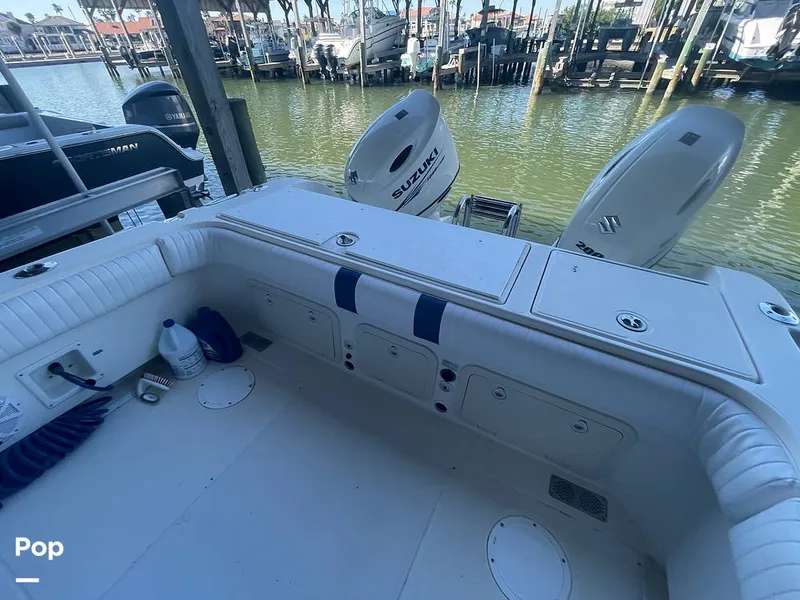 Slide: The Image of Captains Seat - 9733306