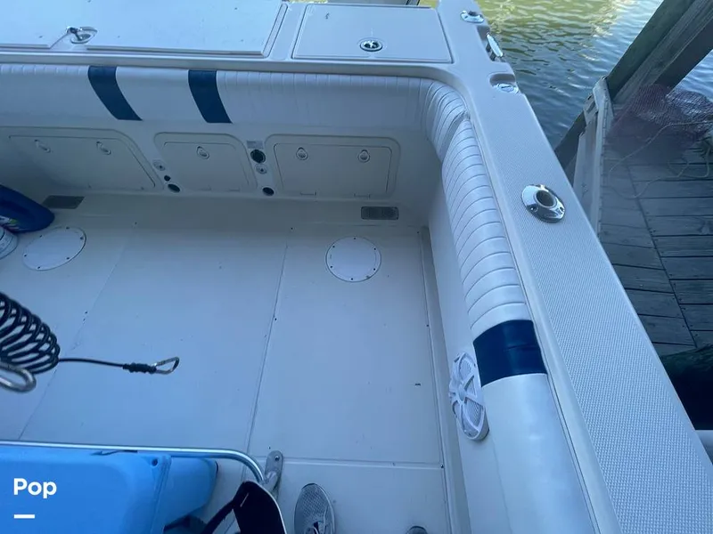 Slide: The Image of Captains Seat - 9733310