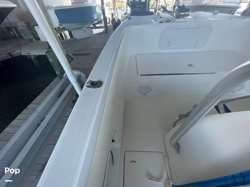Slide: The Image of Passenger Seating/cooler - 9733357