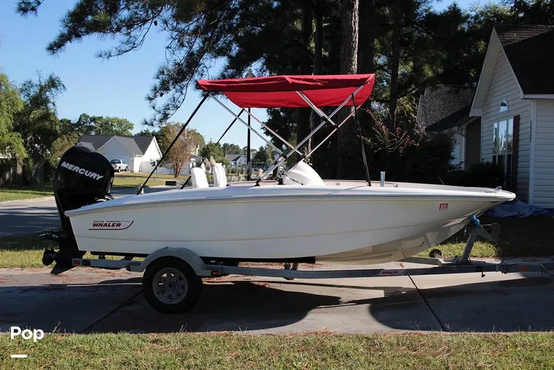 Slide: The Image of Boston Whaler 150 SUPER SPORT 2012 - 9610175