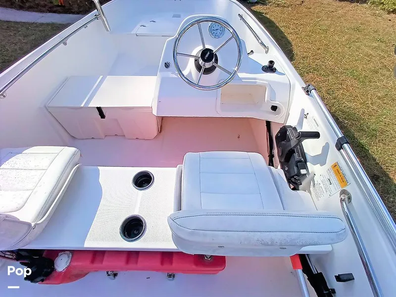 Slide: The Image of Boston Whaler 150 SUPER SPORT 2012 - 9641028