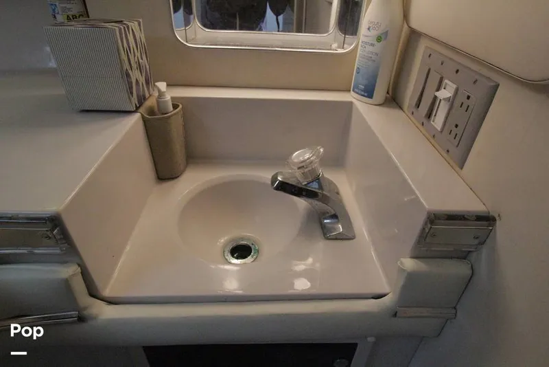 Slide: The Image of Bathroom Sink - 9679497