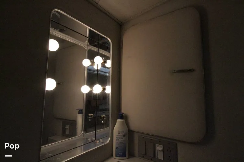 Slide: The Image of Wellcraft Portofino 4300 1988 - 9679500