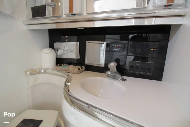 Slide: The Image of Wellcraft Portofino 4300 1988 - 9679578