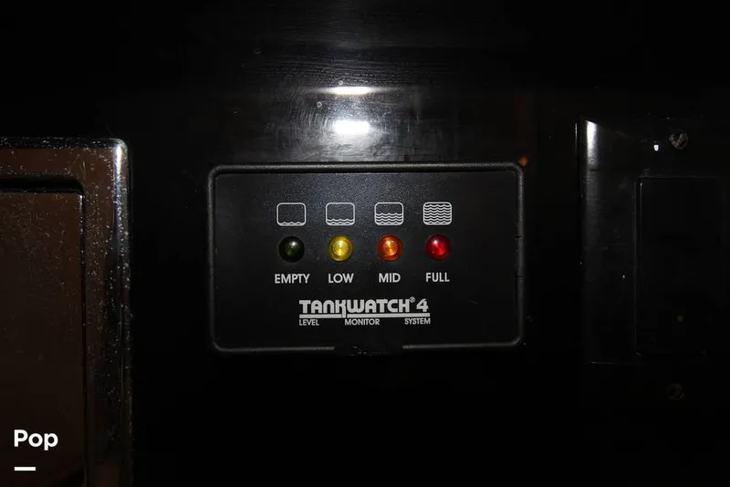 Slide: The Image of Wellcraft Portofino 4300 1988 - 9679580