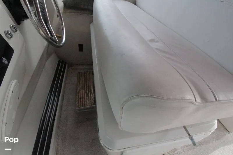 Slide: The Image of Captain's Chair - 9679165