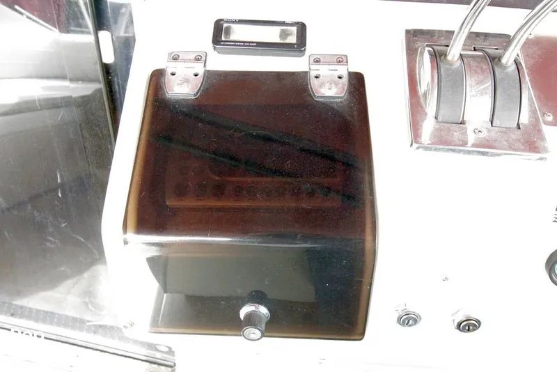 Slide: The Image of Wellcraft Portofino 4300 1988 - 9679175