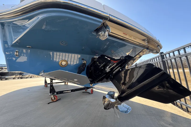 Slide: The Image of Sea Ray SDX 250 Surf 2025 - 2