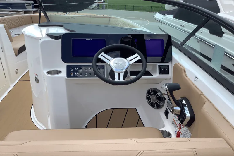 Slide: The Image of Sea Ray SDX 270 Surf 2025 - 18