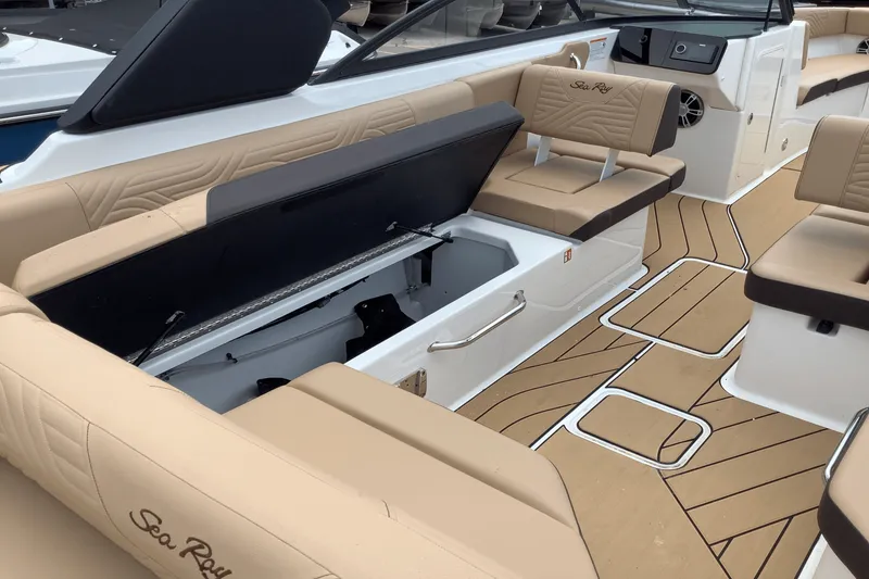 Slide: The Image of Sea Ray SDX 270 Surf 2025 - 25