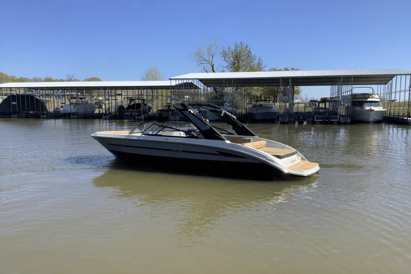 Slide: The Image of Sea Ray SDX 270 Surf 2025 - 3