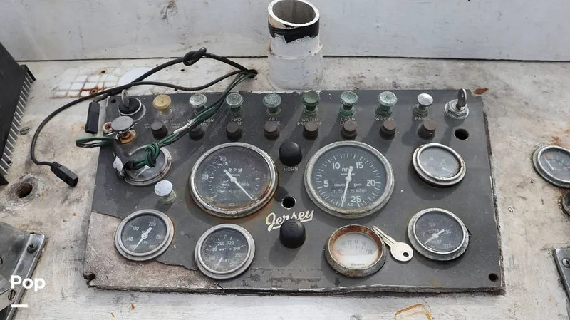 Slide: The Image of Richardson 40 1962 - 9711971