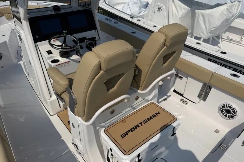 Slide: The Image of Sportsman Heritage 261 Center Console 2027 - 12
