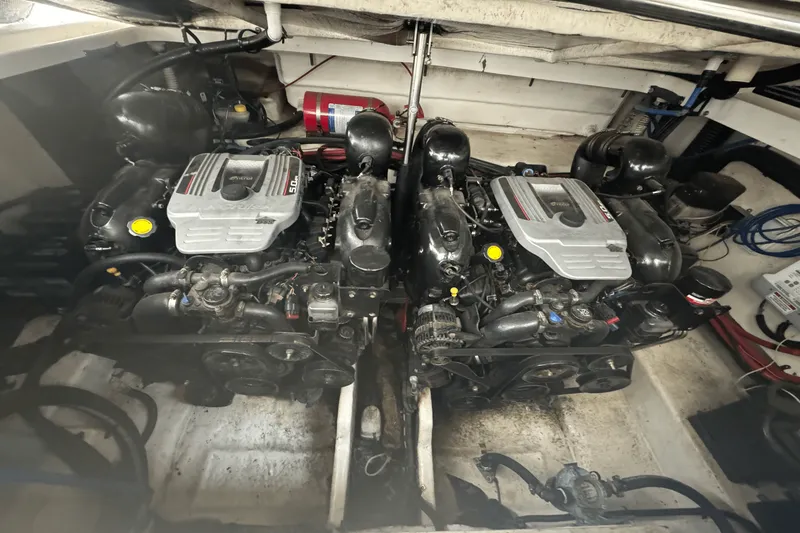 Slide: The Image of Sea Ray 310 SUNDANCER 2015 - 15