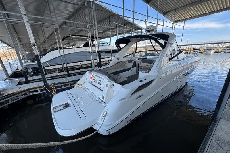 Slide: The Image of Sea Ray 310 SUNDANCER 2015 - 3