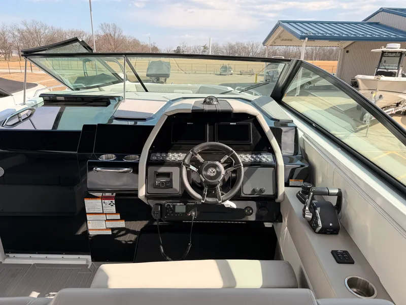 Slide: The Image of Cruisers 34 GLS 2025 - 13