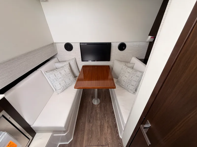 Slide: The Image of Cruisers 34 GLS 2025 - 25