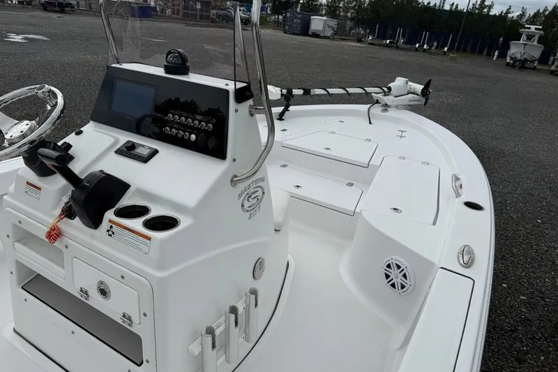 Slide: The Image of Sportsman Masters 207 Bay Boat 2022 - 4