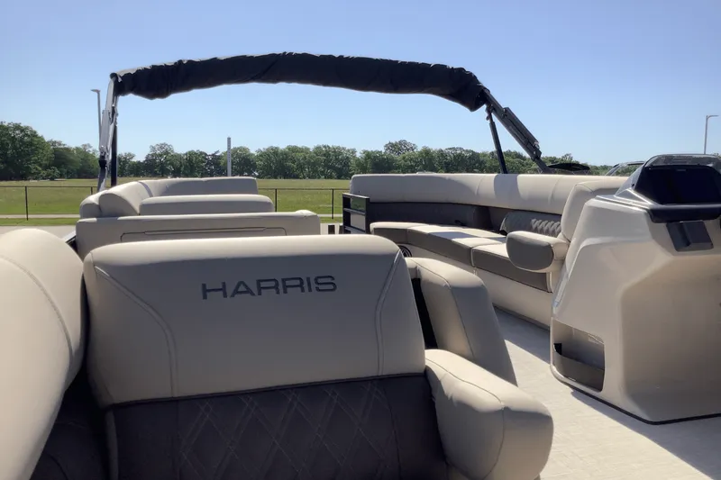 Slide: The Image of Harris 250 Sunliner 2025 - 15