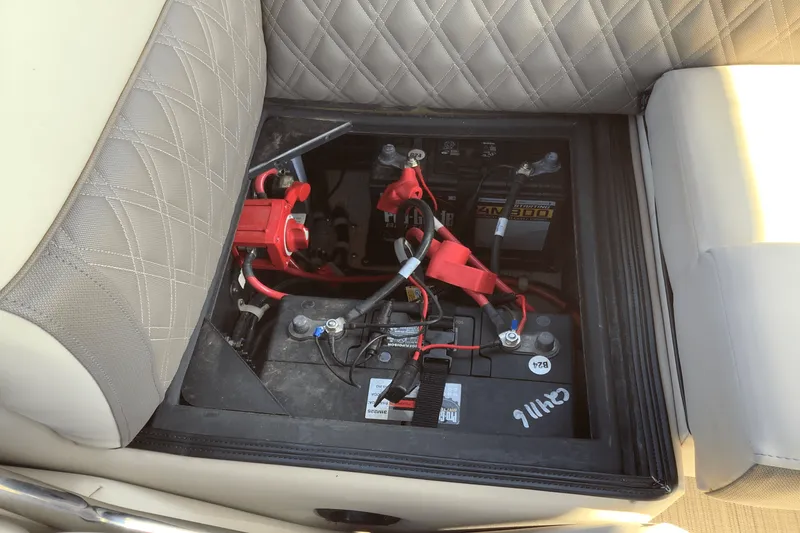 Slide: The Image of Harris 250 Sunliner 2025 - 32