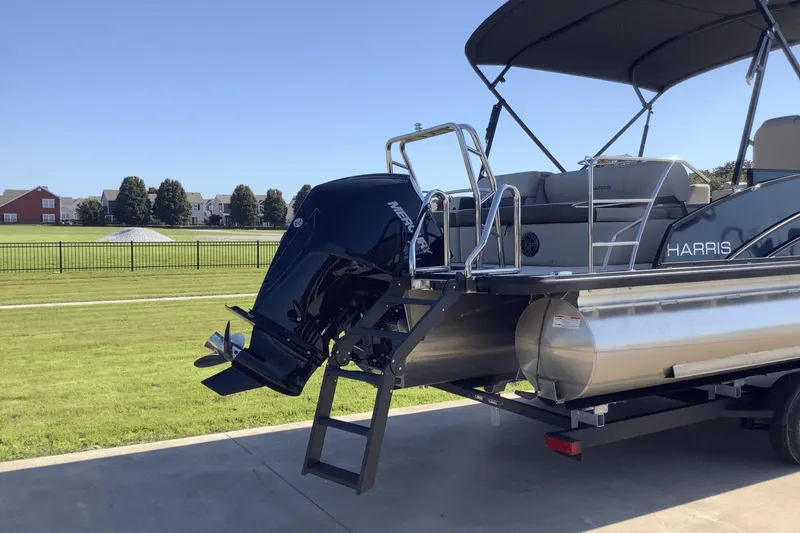 Slide: The Image of Harris 250 Sunliner 2025 - 4