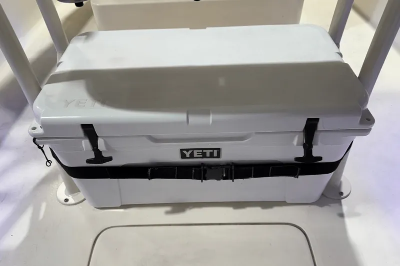 Slide: The Image of Scout 215 XSF 2024 - 16