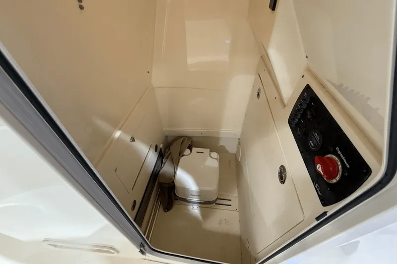 Slide: The Image of Scout 215 XSF 2024 - 17