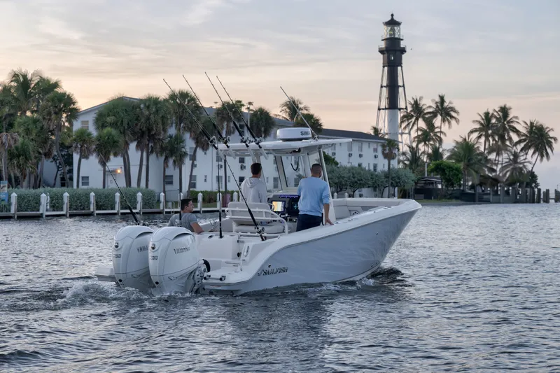 The Image of Sailfish 252 CC 2027 - 0