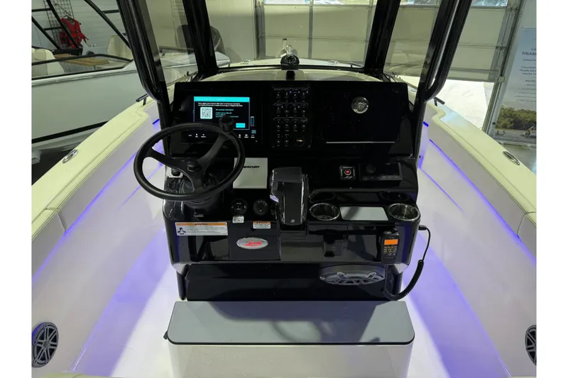 Slide: The Image of Scout 240 XSF 2025 - 17