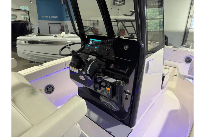 Slide: The Image of Scout 240 XSF 2025 - 19