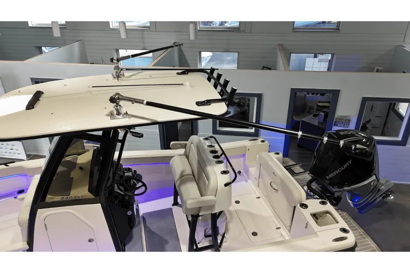 Slide: The Image of Scout 240 XSF 2025 - 3